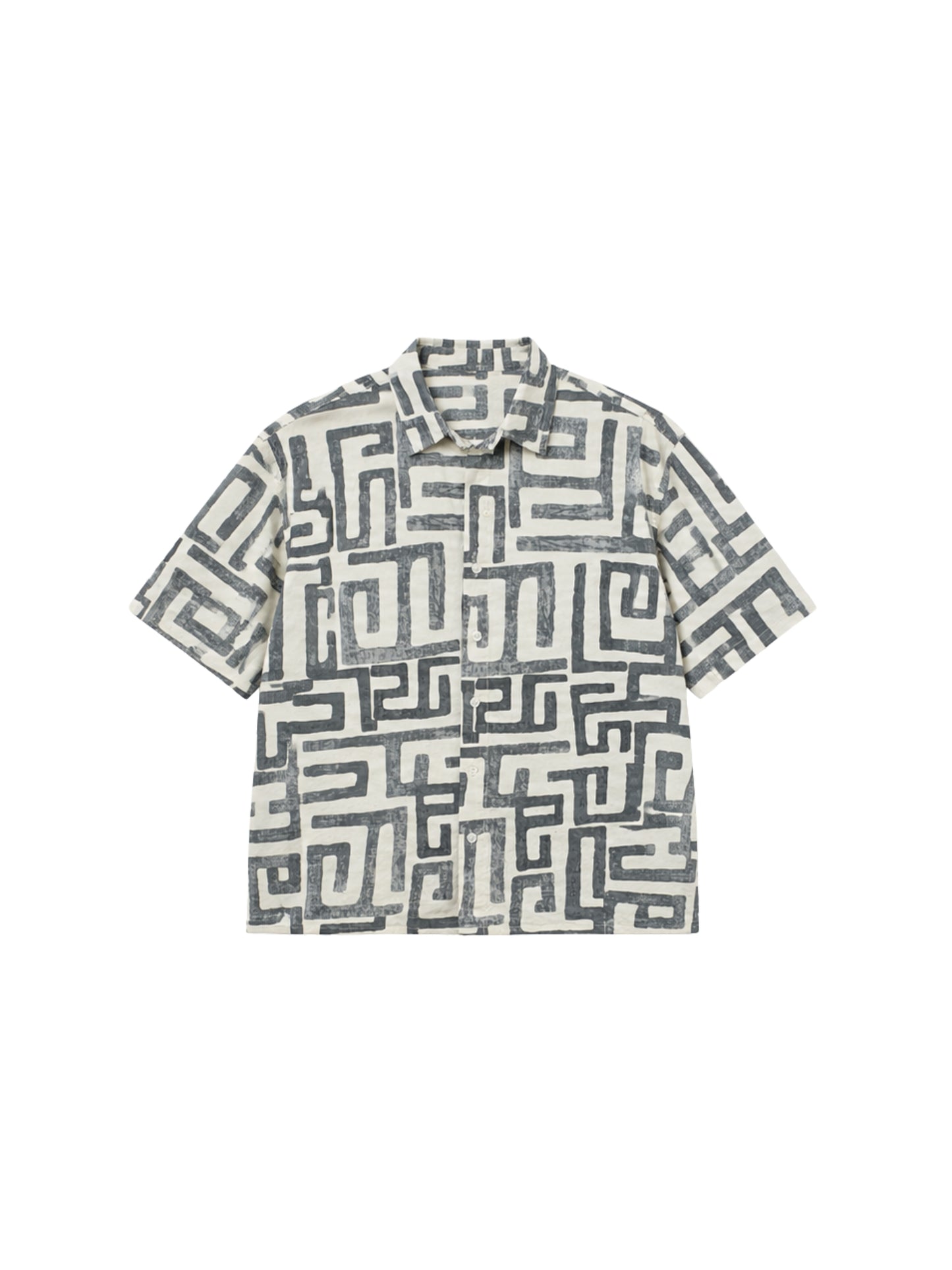 Short-sleeve ikami madrid shirt with geometric pattern on a white background