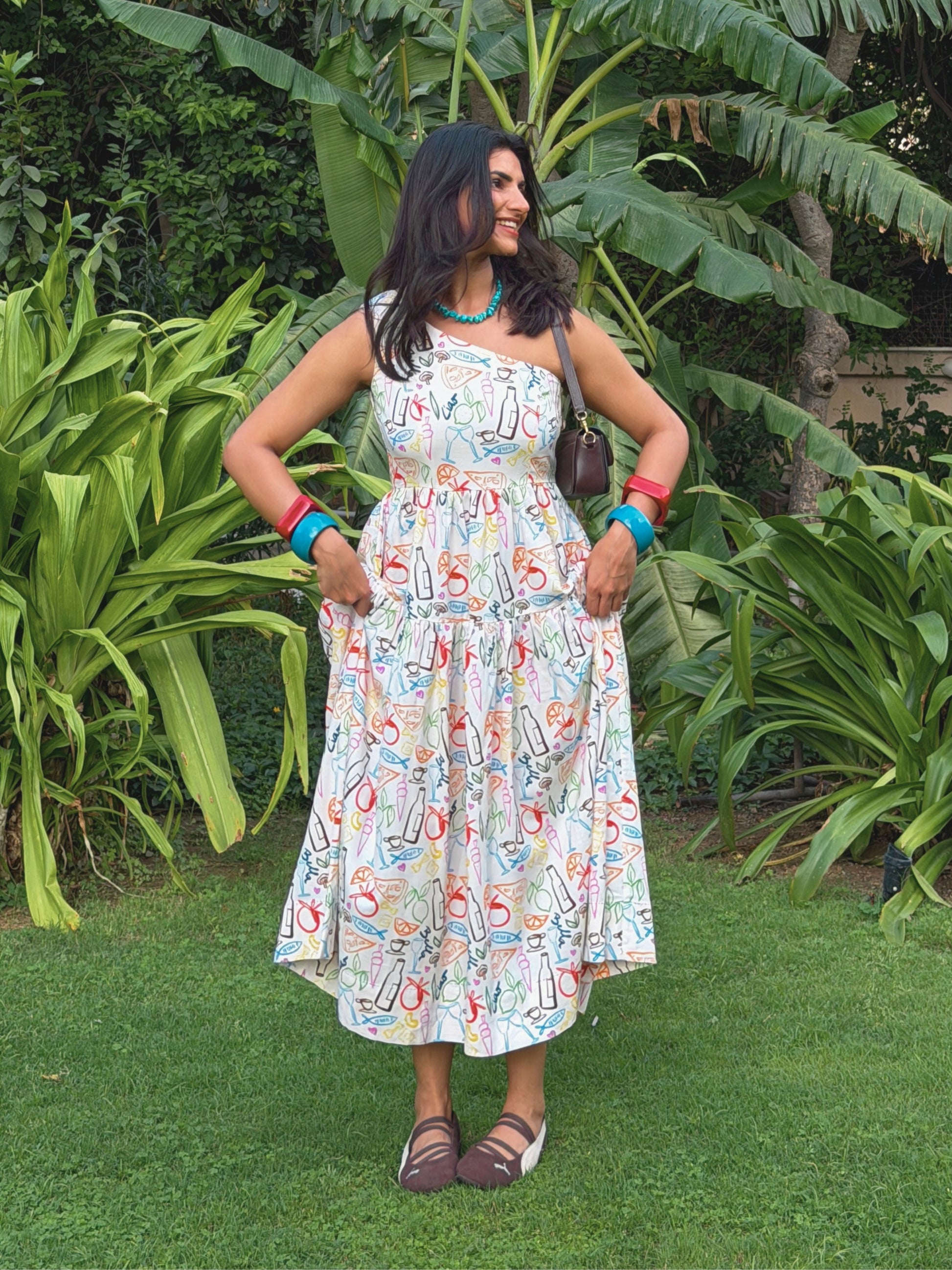 Linen vacation dress featuring handmade Italian details